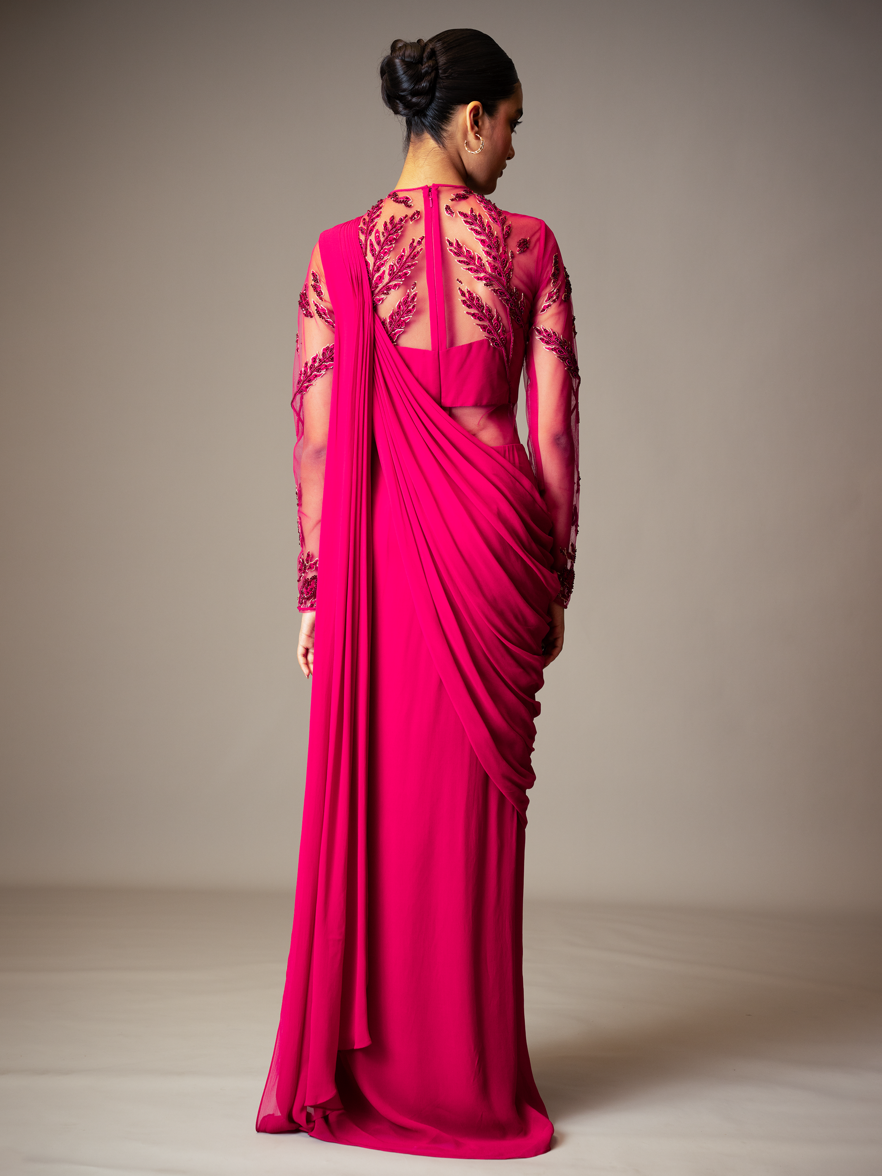 BLOTTED LEAF SAREE GOWN (FUSCHIA PINK)
