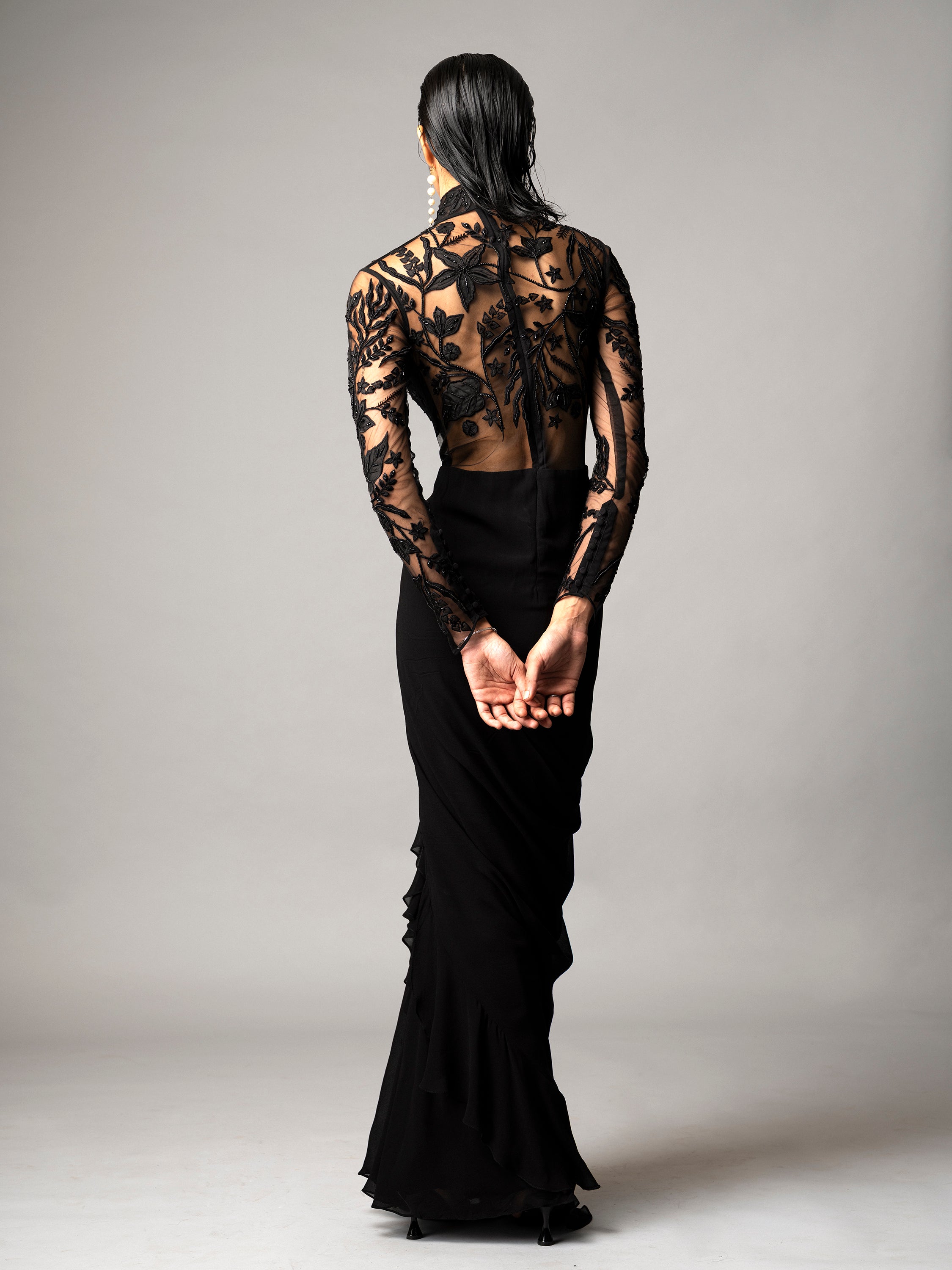VALE SAREE GOWN (BLACK)