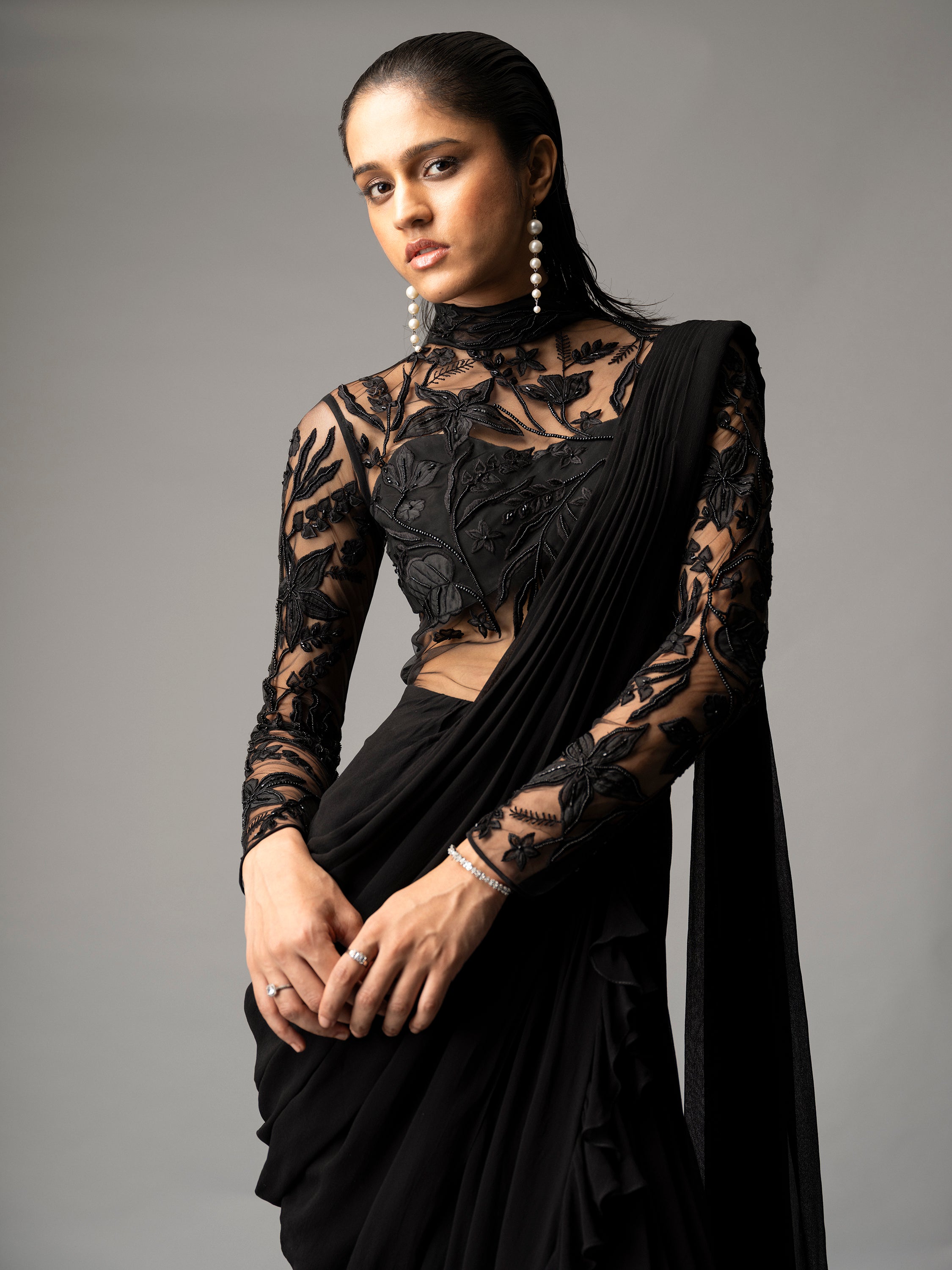 VALE SAREE GOWN (BLACK)