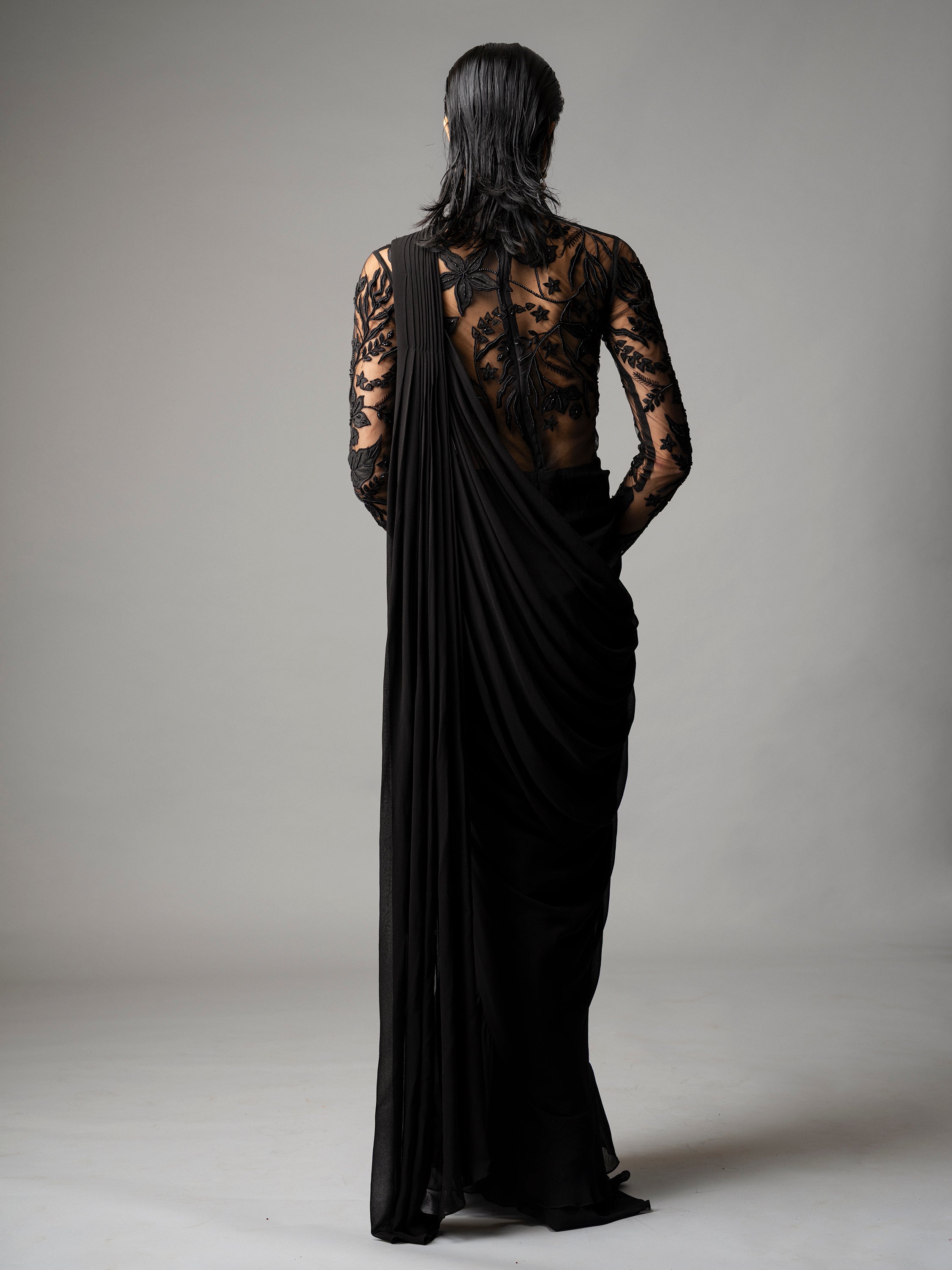 VALE SAREE GOWN (BLACK)