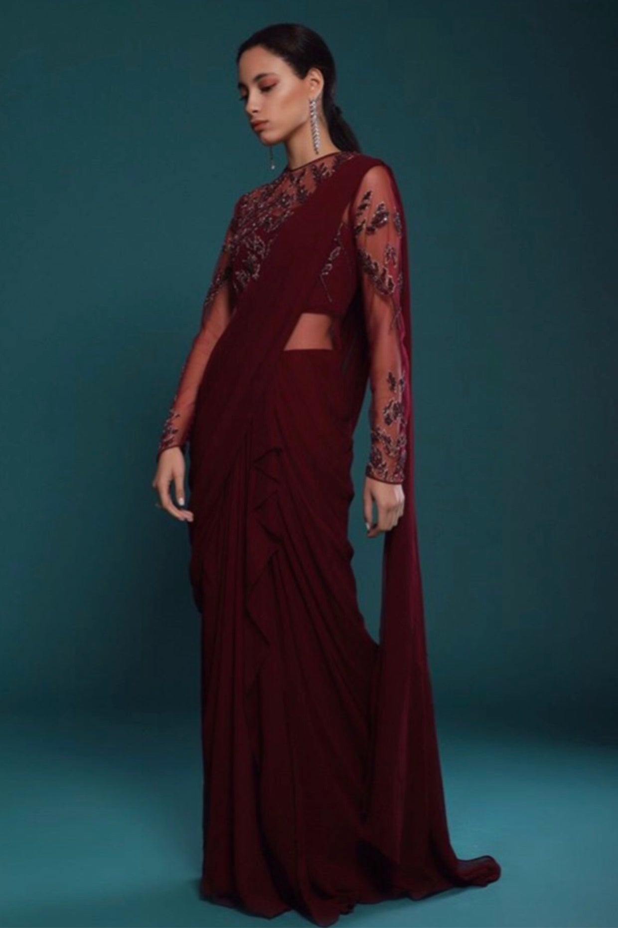 BLOTTED LEAF SAREE GOWN (WINE)