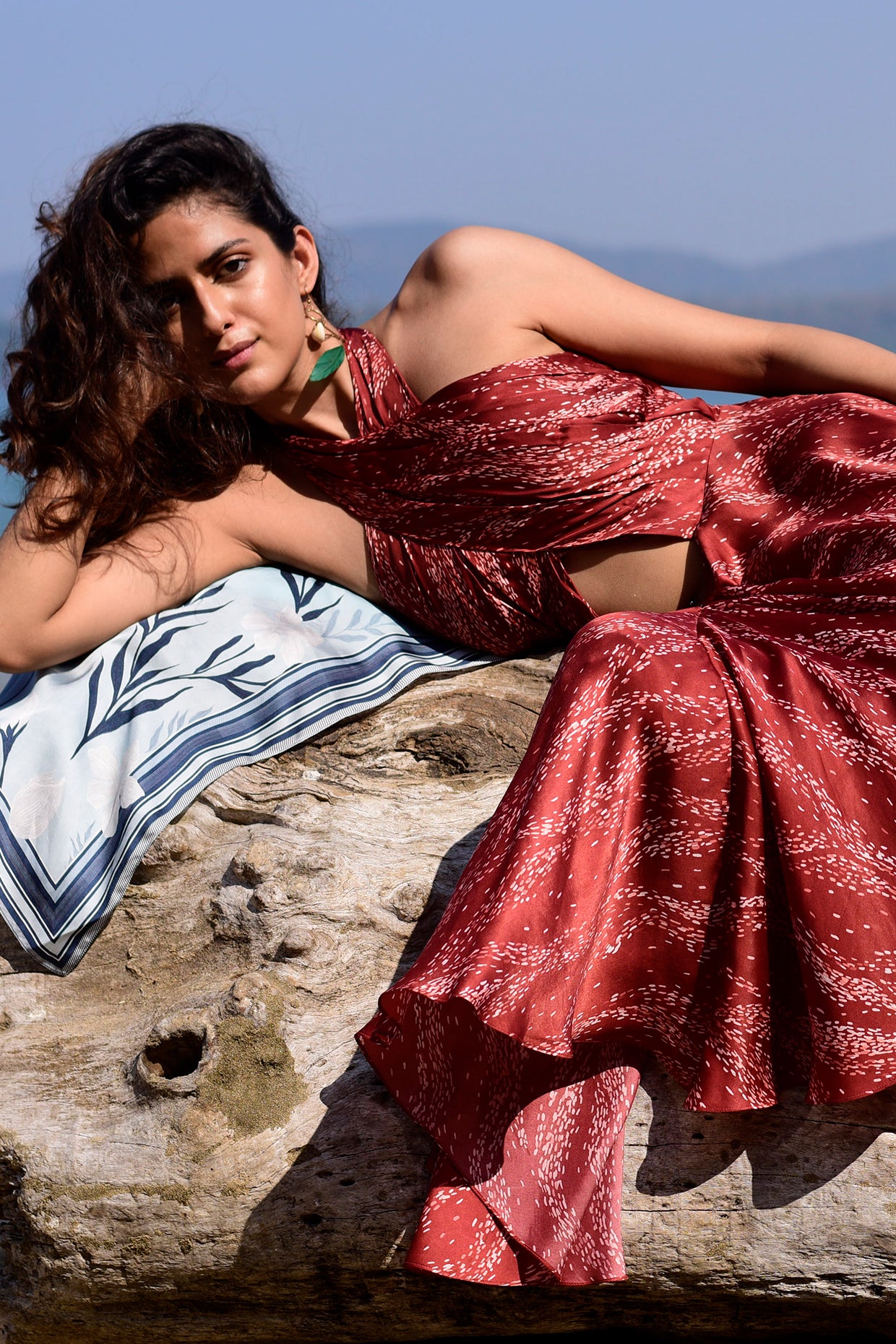 CROSS HALTER DRESS