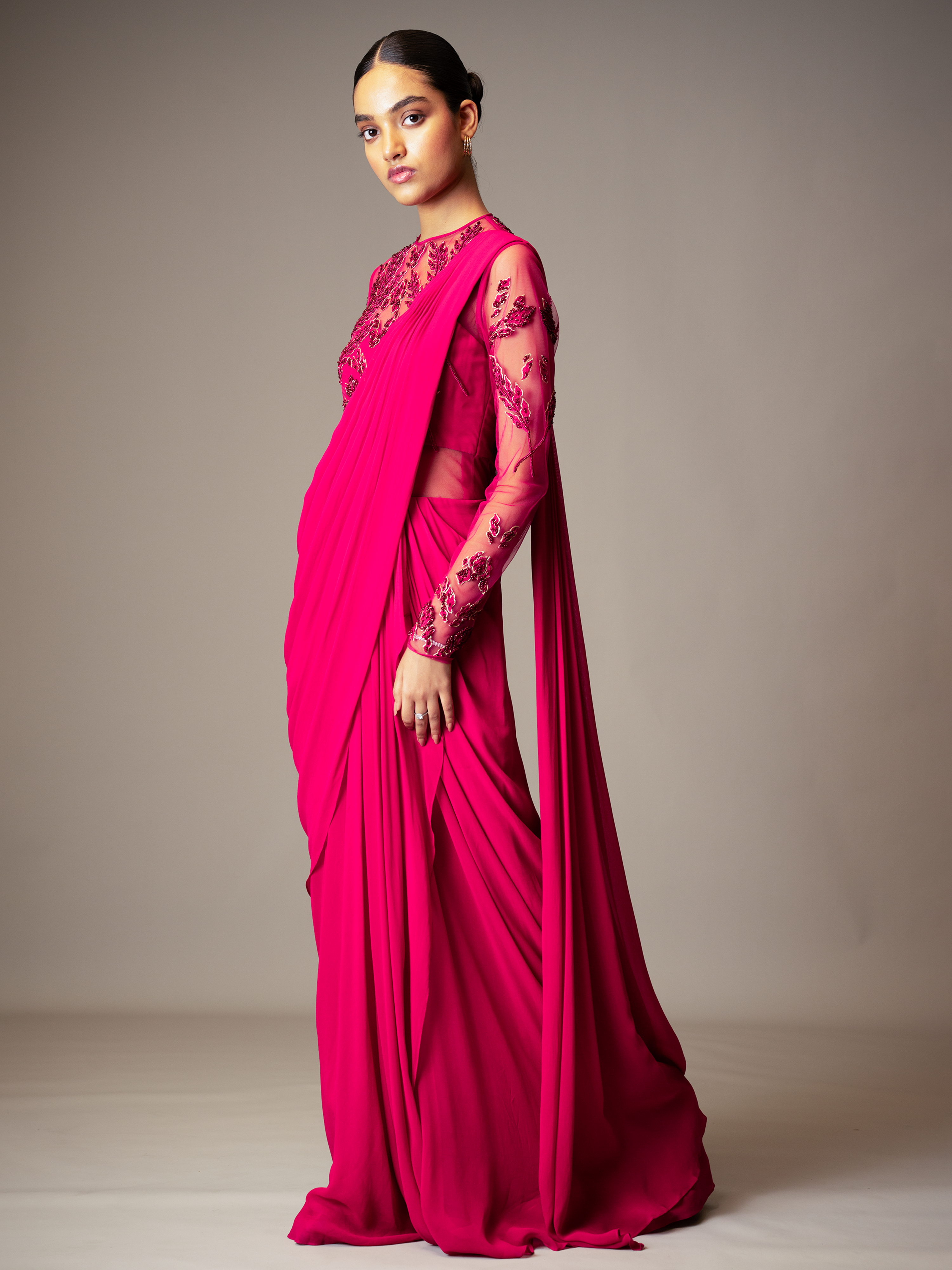 BLOTTED LEAF SAREE GOWN (FUSCHIA PINK)